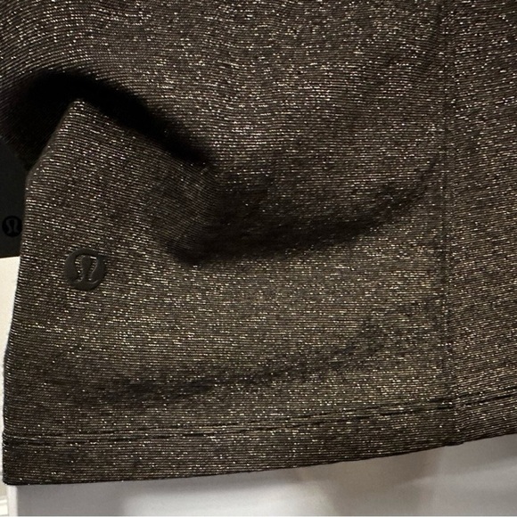 Lululemon Crescent Tee Spark -special edition, size 4 - Picture 8 of 8